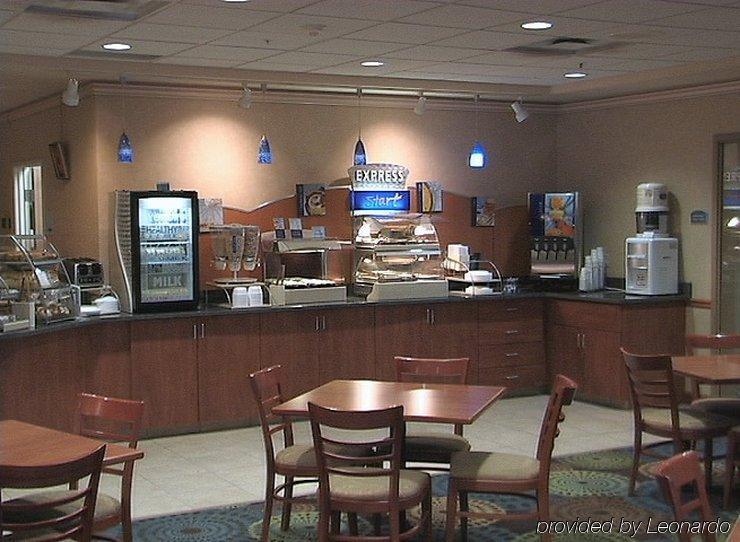 圣十字山谷智选假日酒店 Saint Croix Falls 餐厅 照片